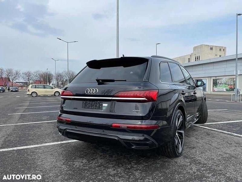 Second-hand Audi Q7 S-Line 286 CP (210 kW) 2021 Culoarenegru SUV