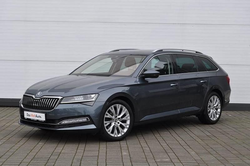 Second-hand Skoda Superb Style 190 CP (139 kW) 2019 Gri inchis  metalic Break