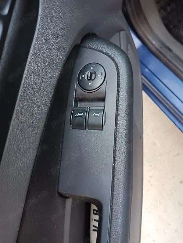 Utilizat 2007 Ford Focus Berlinǎ | 2.650 EUR (Preț OK) - Imagine 1/4