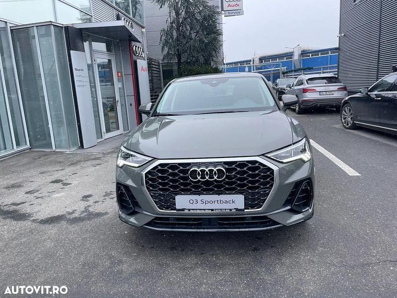 Nouă Audi Q3 Comfort 150 CP (110 kW) 2025 Culoarenegru SUV
