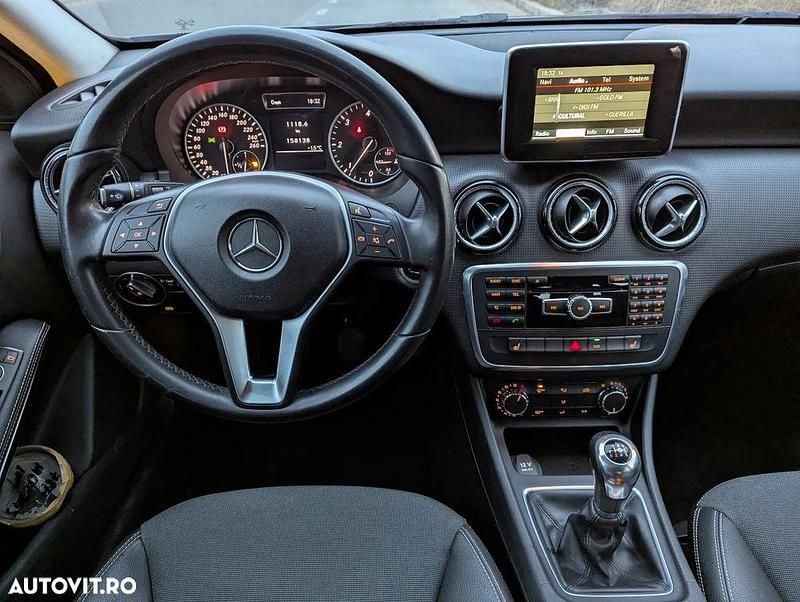 Second-hand Mercedes A180 Edition 109 CP (80 kW) 2014 Culoaregri Hatchback