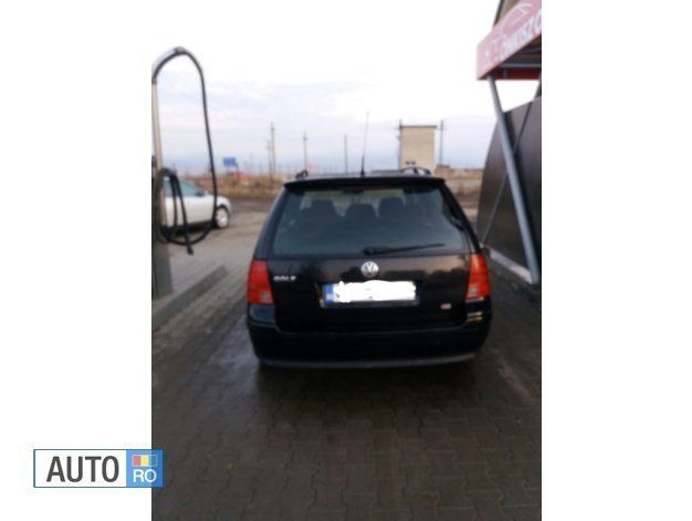 Negru Utilizat 2006 VW Golf V Break | 2.600 EUR (Preț OK) - Imagine 1/4