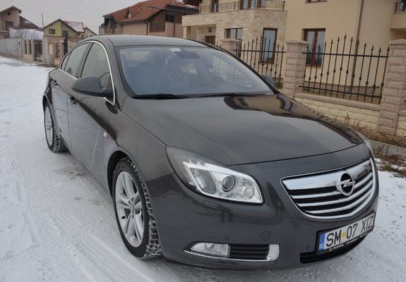 Second-hand Opel Insignia 163 CP (119 kW) 2012 Negru Berlinǎ