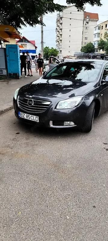 Utilizat 2012 Opel Insignia Berlinǎ | 5.550 EUR (Puțin scump) - Imagine 1/4