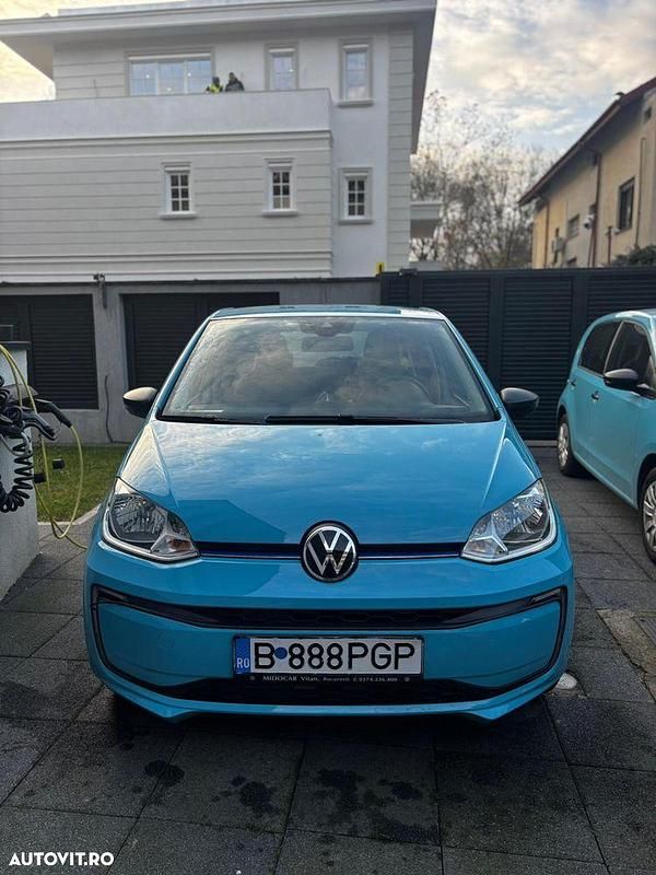Second-hand VW e-up! 60 kW (82 CP) 2021 Culoarealbastru Hatchback
