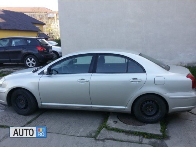 Argintiu Utilizat 2007 Toyota Avensis Berlinǎ | 4.900 EUR - Imagine 1/4