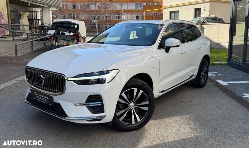 Alb Utilizat 2021 Volvo XC60 Inscription SUV | 30.855 EUR (Super Preț) - Imagine 1/4
