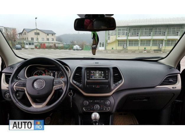 Second-hand Jeep Cherokee 140 CP (102 kW) 2015 Gri SUV