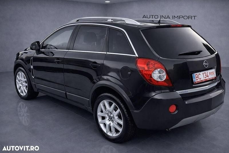 Second-hand Opel Antara Edition 150 CP (110 kW) 2010 Culoarenegru SUV