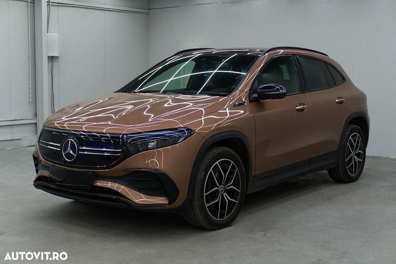 Culoarealte culori Utilizat 2022 Mercedes EQA250 SUV | 45.000 EUR - Imagine 1/4