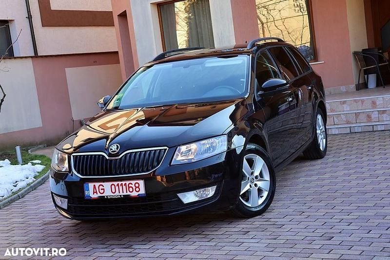 Second-hand Skoda Octavia Business Line 105 CP (77 kW) 2016 Culoarenegru Hatchback