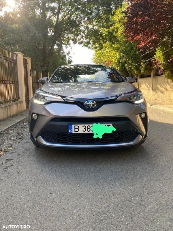 Gri Utilizat 2021 Toyota C-HR SUV | 19.900 EUR (Preț bun) - Imagine 1/4