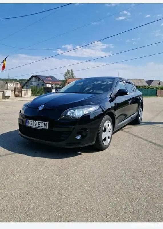 Utilizat 2011 Renault Mégane III Hatchback | 3.850 EUR (Preț OK) - Imagine 1/4