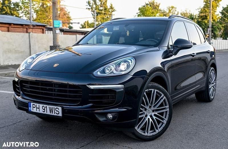 Negru Utilizat 2015 Porsche Cayenne SUV | 25.900 EUR (Preț OK) - Imagine 1/4