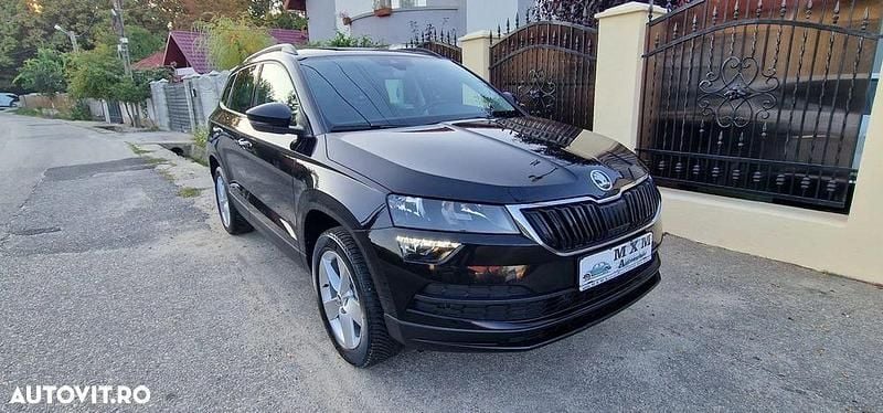Culoarenegru Utilizat 2022 Skoda Karoq SportLine SUV | 17.999 EUR (Preț bun) - Imagine 1/4