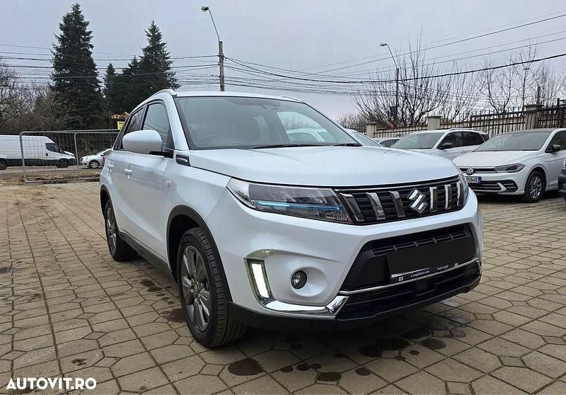 Culoarealb Utilizat 2021 Suzuki Vitara SUV | 19.000 EUR (Preț OK) - Imagine 1/4