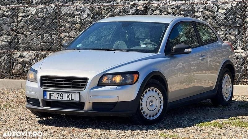 Culoareargint Utilizat 2008 Volvo C30 Kinetic Hatchback | 1.990 EUR - Imagine 1/4