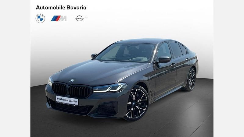 Sophisto grey brillant effect Utilizat 2022 BMW 545e Comfort Edition Berlinǎ | 47.771 EUR (Preț OK) - Imagine 1/4