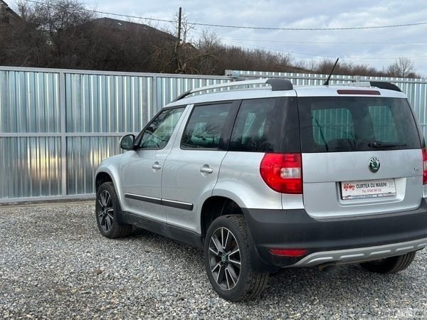 Second-hand Skoda Yeti Active 105 CP (77 kW) 2013 Argintiu SUV