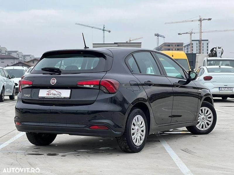 Second-hand Fiat Tipo City Life 100 CP (73 kW) 2022 Culoarenegru Hatchback