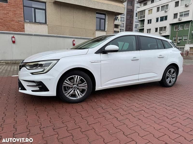 Second-hand Renault Megane E-Tech Intens 158 CP (116 kW) 2020 Culoarealb Break