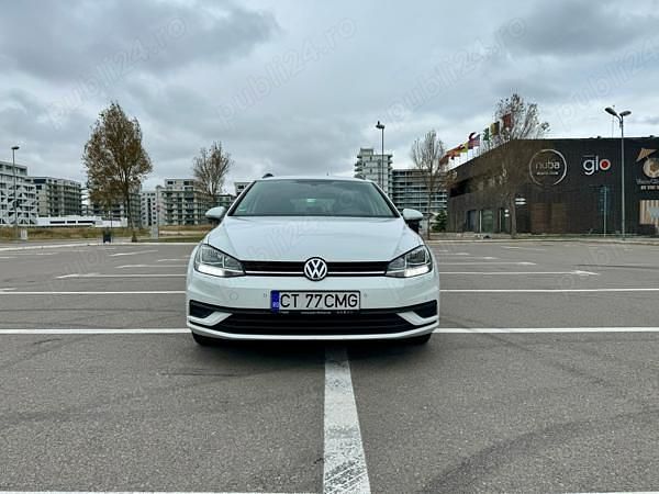 Alb Utilizat 2019 VW Golf VII Break | 9.000 EUR (Preț bun) - Imagine 1/4