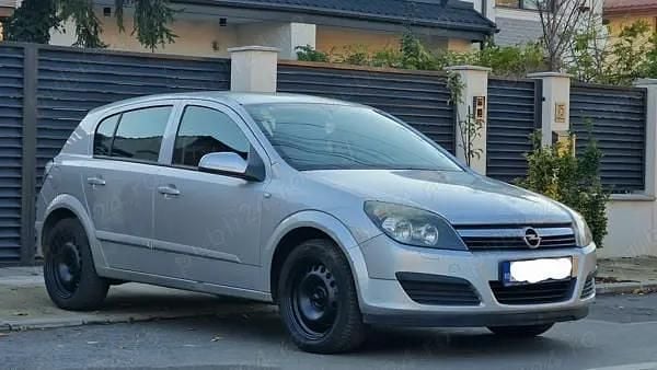 Gri Utilizat 2007 Opel Astra Hatchback | 1.750 EUR (Preț bun) - Imagine 1/4