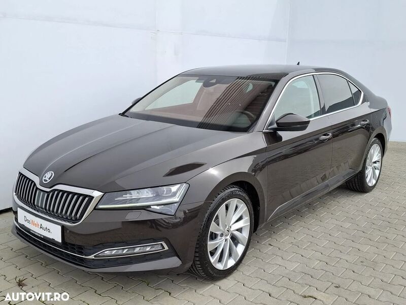Maro Utilizat 2019 Skoda Superb Style Berlinǎ | 27.965 EUR (Scump) - Imagine 1/4