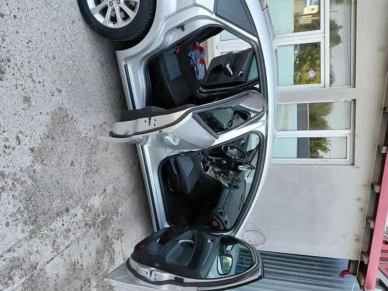 Second-hand Ford Mondeo 140 CP (102 kW) 2010 Berlinǎ