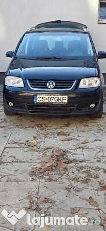 Negru Utilizat 2006 VW Touran Monovolum | 2.000 EUR (Preț bun) - Imagine 1/4