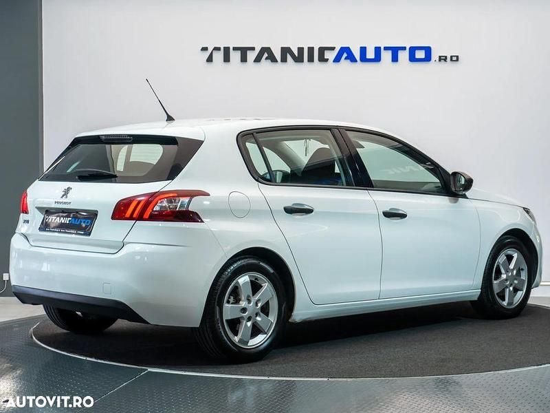 Second-hand Peugeot 308 Active 82 CP (60 kW) 2015 Culoarealb Hatchback