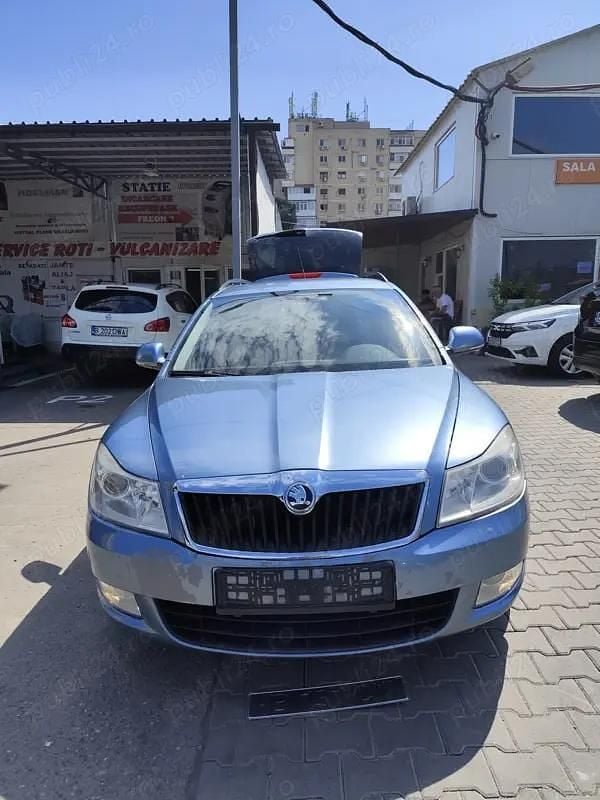 Utilizat 2009 Skoda Octavia Break | 4.500 EUR (Puțin scump) - Imagine 1/4