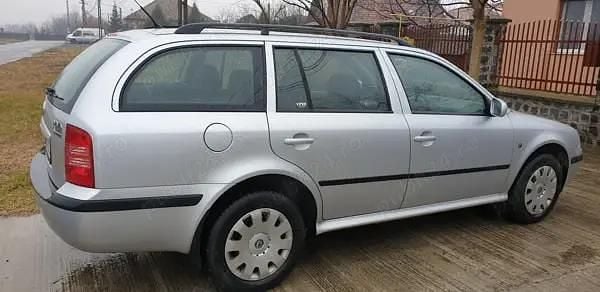 Second-hand Skoda Octavia Tour 101 CP (74 kW) 2008