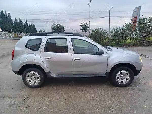 Second-hand Dacia Duster 100 CP (73 kW) 2014 Gri SUV