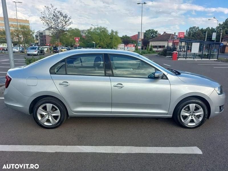 Culoareargint Utilizat 2018 Skoda Rapid Style Berlinǎ | 8.999 EUR (Preț OK) - Imagine 1/3