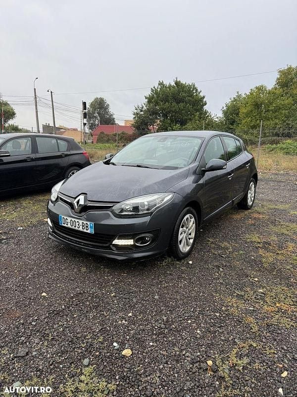 Culoaregri Utilizat 2014 Renault Mégane III Dynamique Hatchback | 5.750 EUR (Preț OK) - Imagine 1/4
