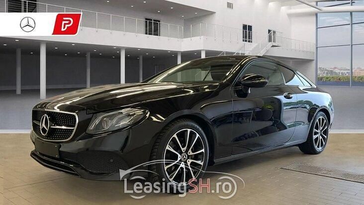 Negru Utilizat 2020 Mercedes A200 Night Coupe | 40.219 EUR (Preț bun) - Imagine 1/4
