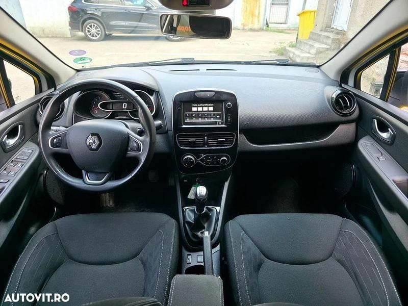 Second-hand Renault Clio GrandTour Business 90 CP (66 kW) 2020 Culoarealb Break