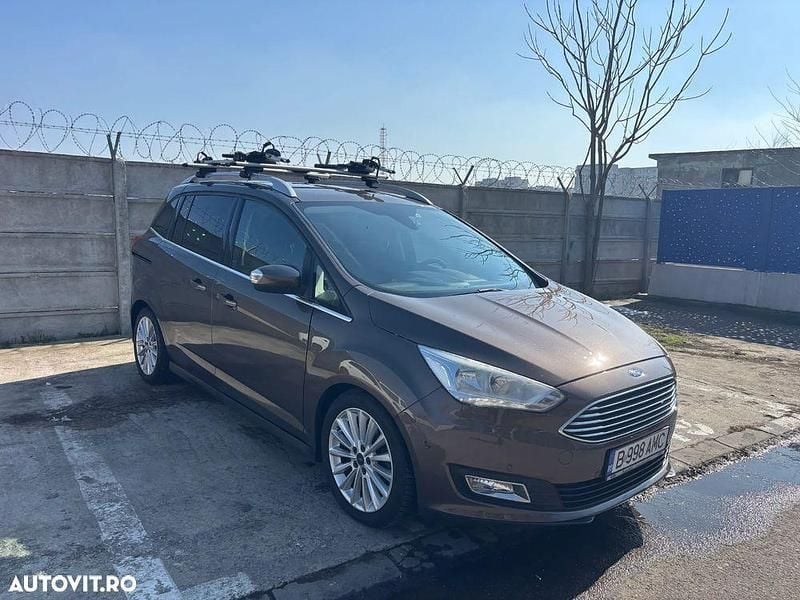 Second-hand Ford Grand C-Max Titanium 170 CP (125 kW) 2016 Culoaremaro Monovolum