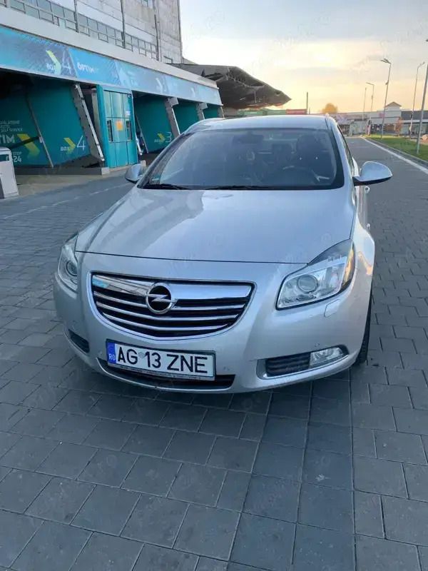 Utilizat 2013 Opel Insignia Break | 4.200 EUR (Preț OK) - Imagine 1/4