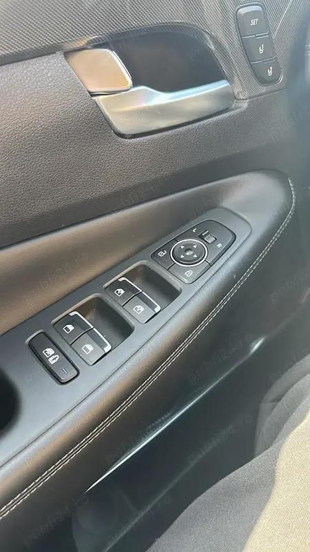 Utilizat 2023 Hyundai Santa Fe SUV | 33.000 EUR - Imagine 1/4