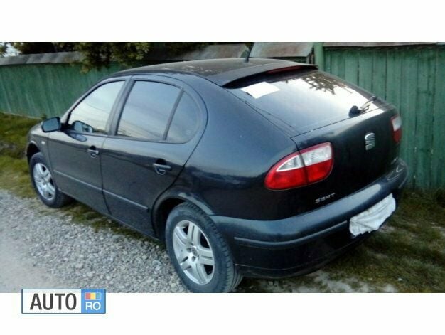 Negru Utilizat 2003 Seat Leon Hatchback | 1.800 EUR - Imagine 1/3