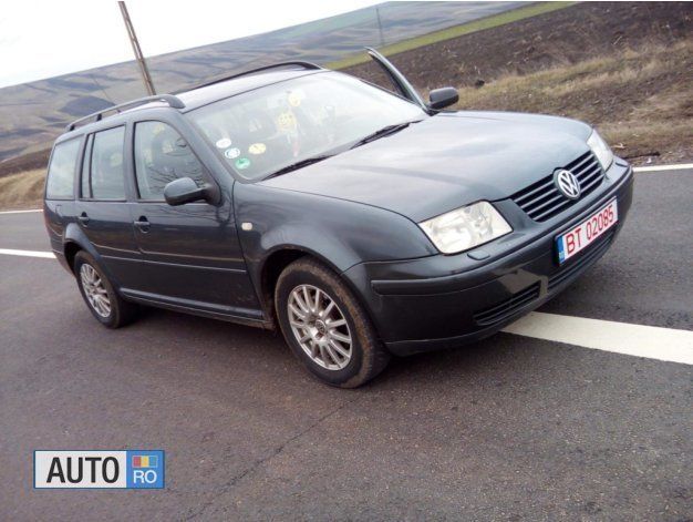 Gri Utilizat 2000 VW Bora Berlinǎ | 1.700 EUR (Preț bun) - Imagine 1/4