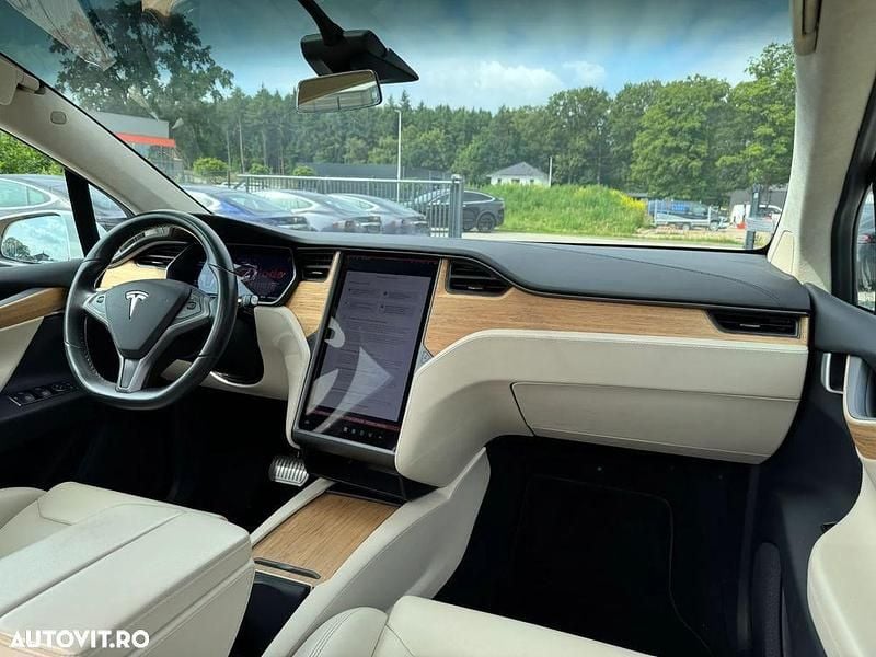 Culoarealb Utilizat 2018 Tesla Model X SUV | 29.850 EUR - Imagine 1/4