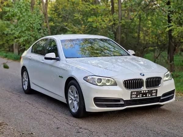 Second-hand BMW 520 184 CP (135 kW) 2014 Berlinǎ