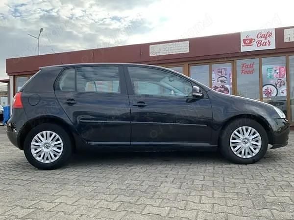 Second-hand VW Golf V Classicline 102 CP (75 kW) 2008 Gri Hatchback