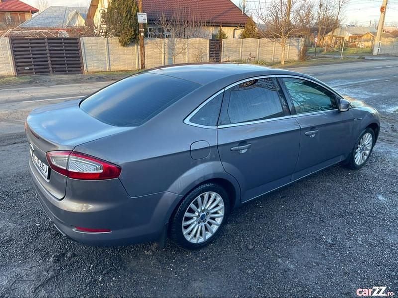 Second-hand Ford Mondeo Titanium 140 CP (102 kW) 2012 Gri Berlinǎ