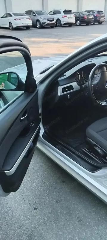 Second-hand BMW 318 143 CP (105 kW) 2010 Argintiu Break