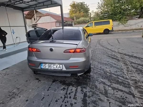 Second-hand Alfa Romeo 159 120 CP (88 kW) 2007 Berlinǎ