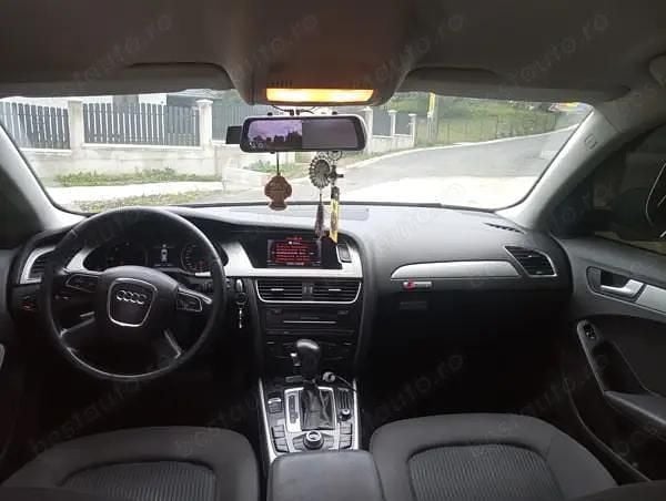 Utilizat 2011 Audi A4 Berlinǎ | 4.100 EUR (Super Preț) - Imagine 1/4